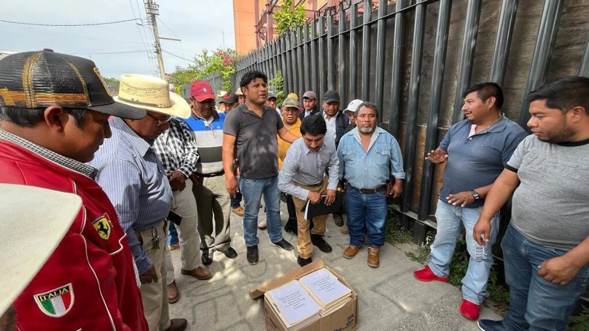 POBLADORES DE LA MONTAÑA